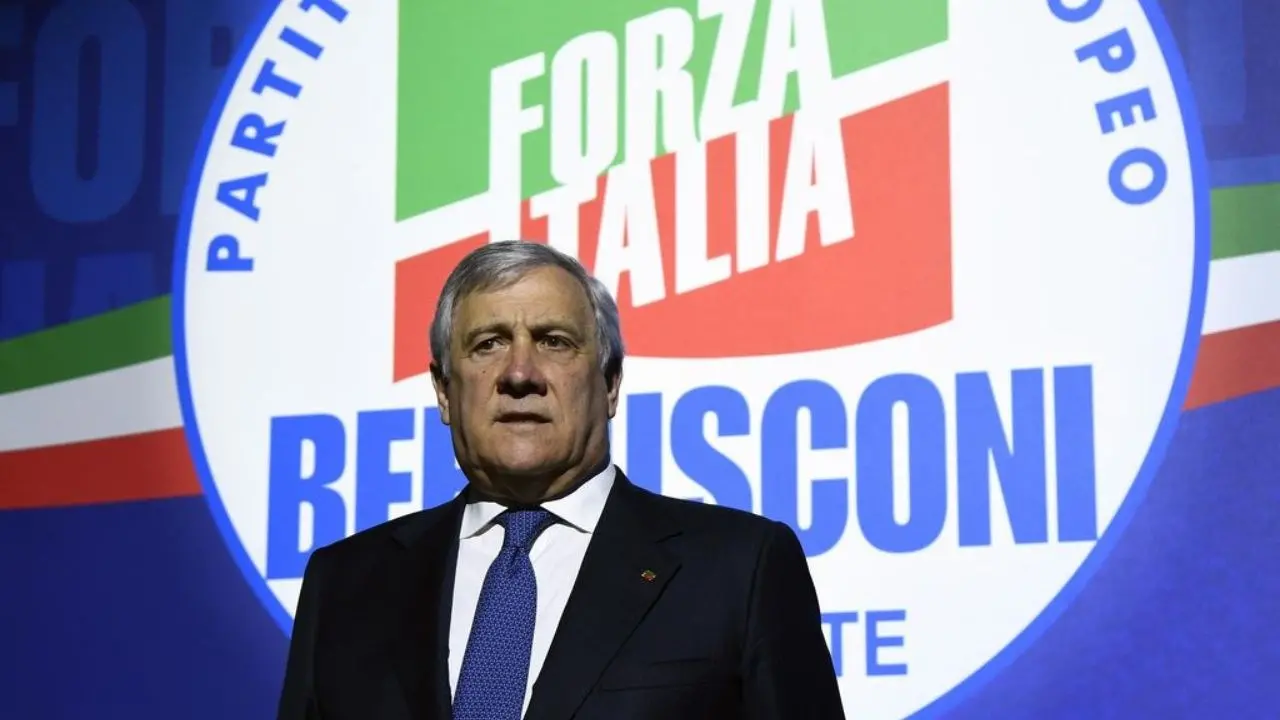 Elezioni europee, Tajani capolista di Forza Italia ovunque tranne che in Sicilia e Sardegna