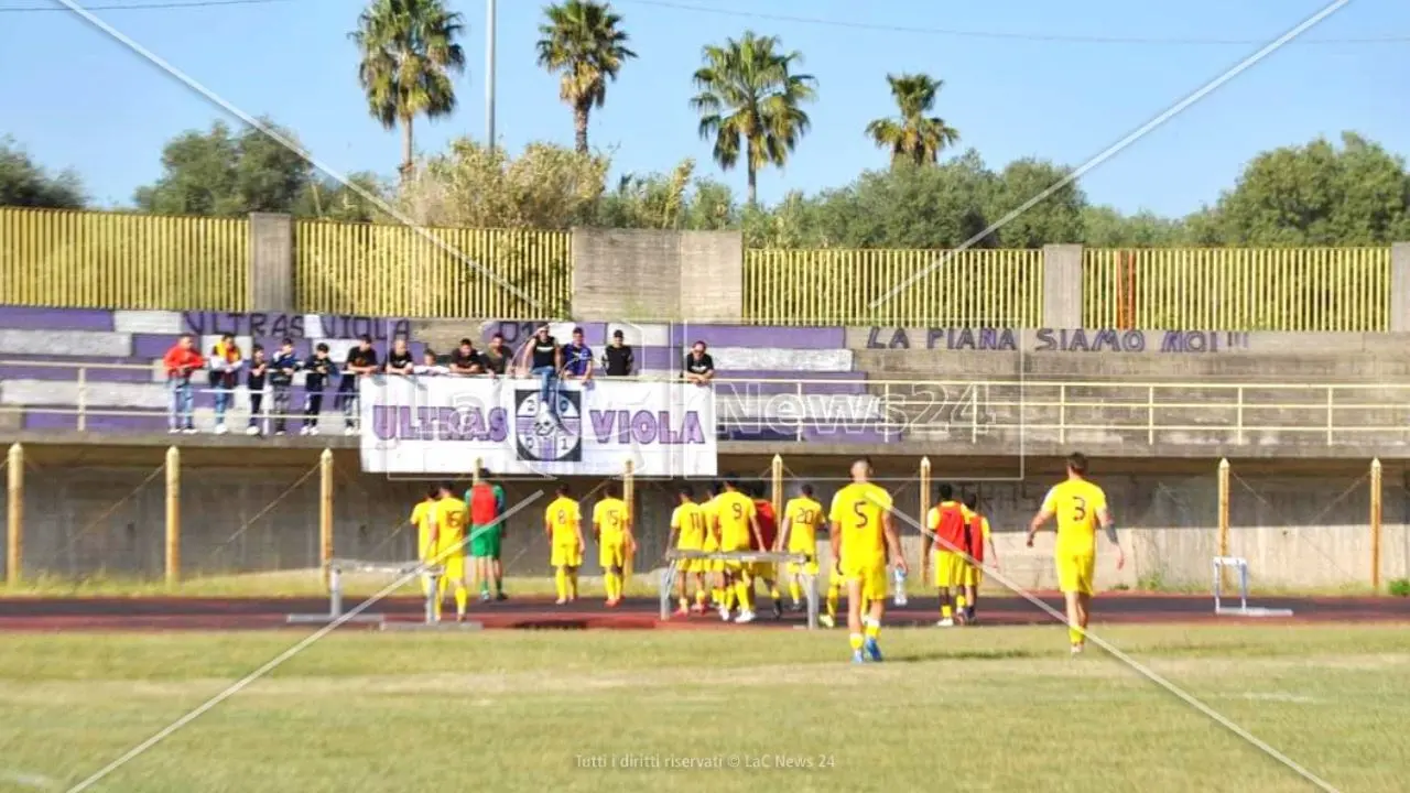 Serie D, verso Ragusa-Gioiese: i viola in Sicilia per onorare il finale di campionato