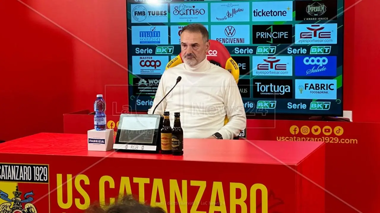 Catanzaro-Cremonese 0-0, Vivarini: «Partita giocata bene da entrambe le squadre. Peccato per le occasioni sbagliate»