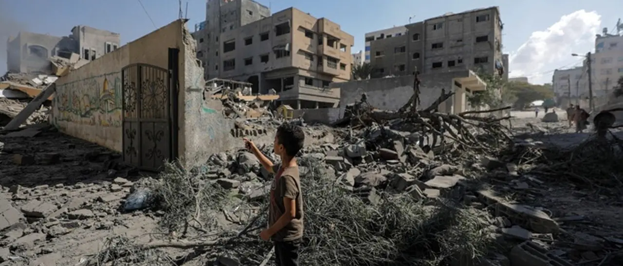 Raid israeliani contro case nel sud di Gaza: tra le vittime anche 13 bambini