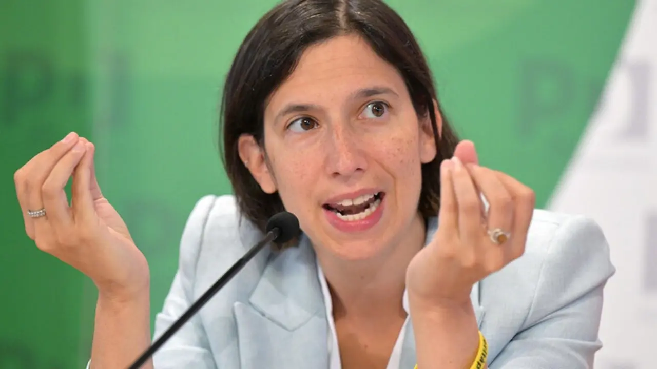 Elly Schlein capolista Pd alle elezioni europee al Centro e nelle Isole: «Disposta a dare una mano con spirito di servizio»