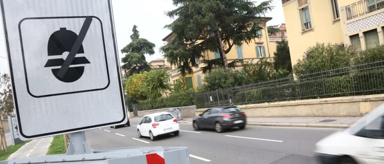 Multe nulle se l’autovelox non è omologato, dopo la sentenza della Cassazione i Comuni temono i ricorsi: «A rischio sanzioni per milioni»