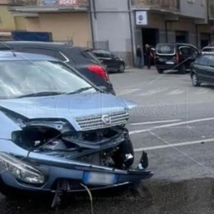 Incidente sulla 106 a Mirto Crosia, un ferito grave trasportato in elisoccorso a Cosenza