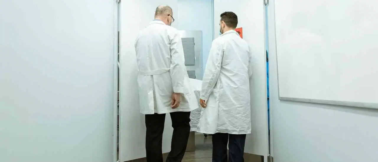 All’Asp di Vibo i medici e infermieri imboscati sono 23, Tavernise (M5s): «Continuare con i controlli, all’appello manca Cosenza»