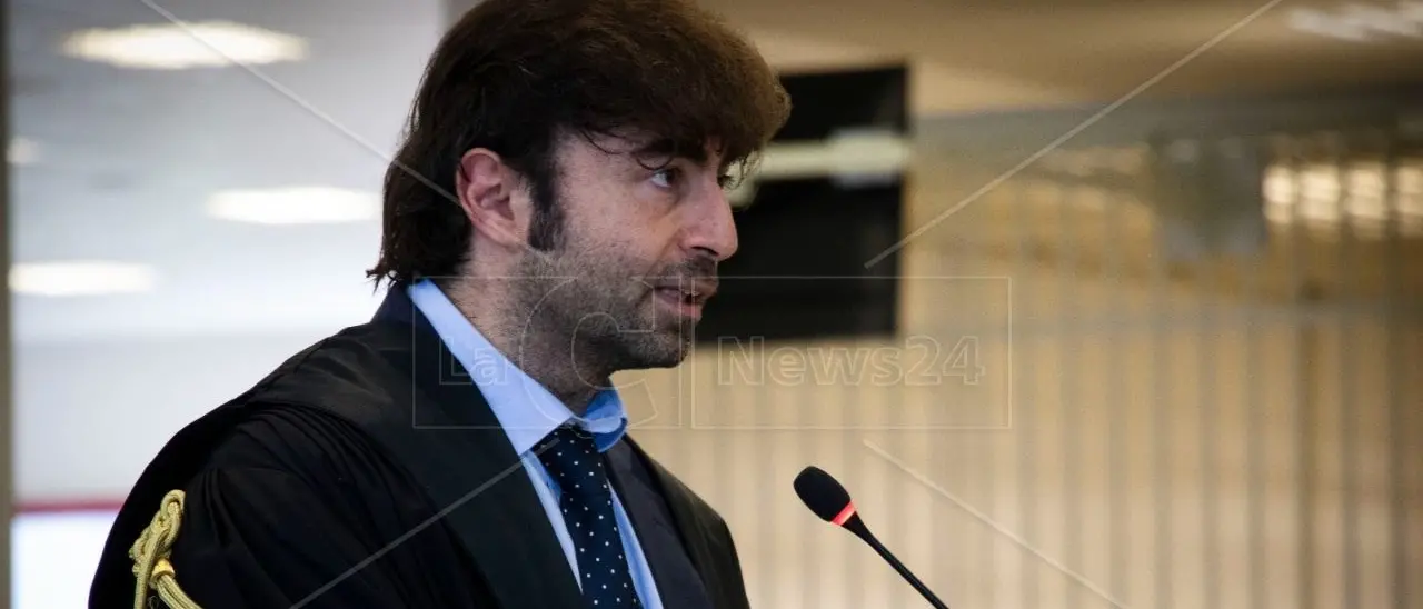 Imponimento, la «manovra a tenaglia» degli Stillitani per impedire la costruzione di un lido concorrente