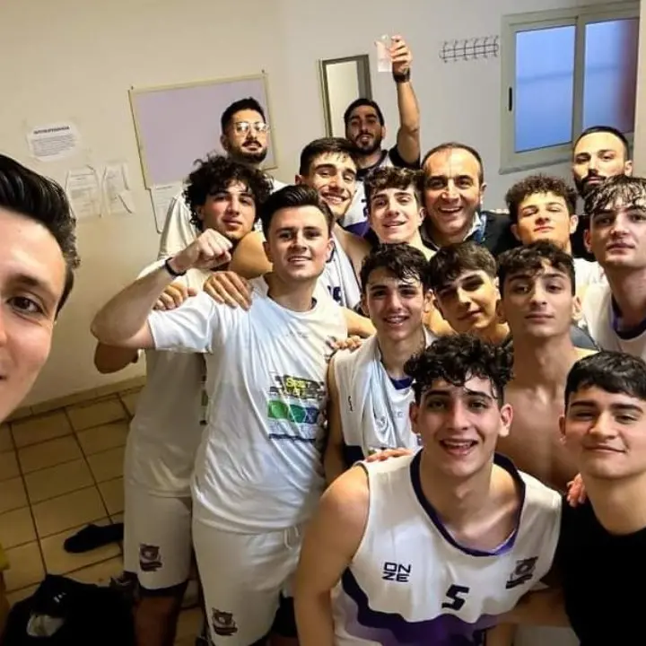 Basket, super sfida sul parquet di Gioia Tauro: la Cestistica Gioiese riceve il Pollino Castrovillari