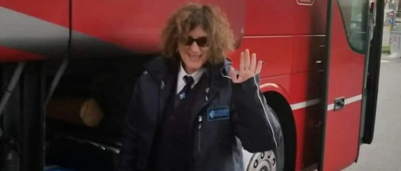 Vertenza Simet, Elda Renna di nuovo al volante del suo bus: «Un groviglio di emozioni». Ma presto dovrà tornare in tribunale