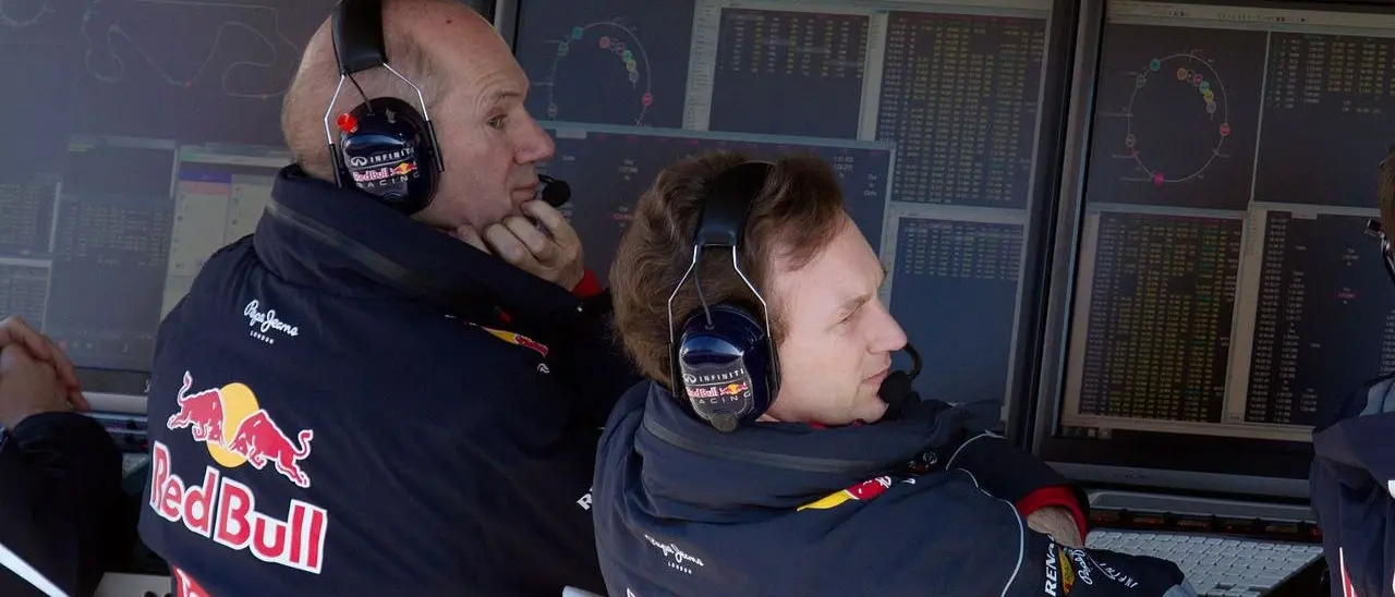 Formula uno, Adrian Newey pronto a lasciare la Red Bull a fine stagione: la Ferrari sogna