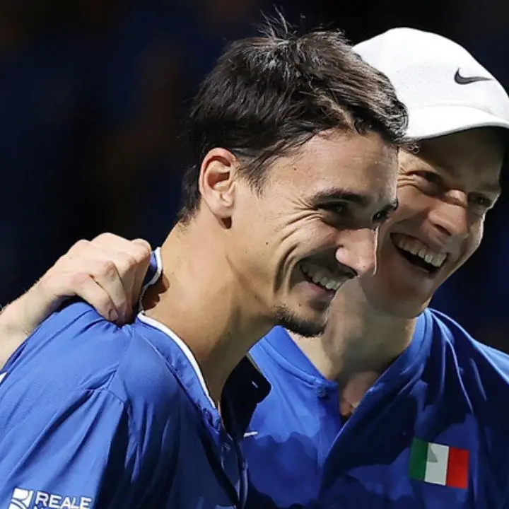 Sulla terra rossa di Madrid domani il derby tra Sinner e Sonego. Altri quattro azzurri qualificati per il secondo turno