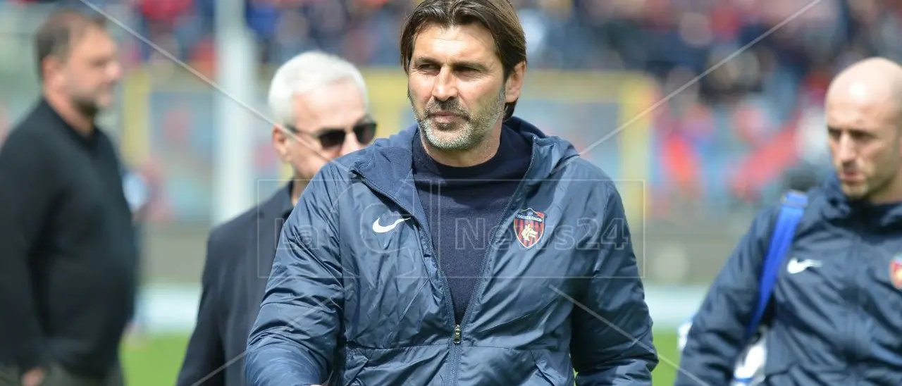 Cosenza-Bari, Viali: «Ci giochiamo tutto. Dobbiamo spingere per 90 minuti per trovare un risultato importante»