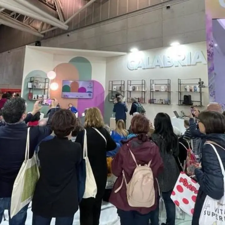 Salone Libro Torino, record per la Calabria: previsti 85 incontri. Occhiuto e Princi: «Vi aspettiamo numerosi»