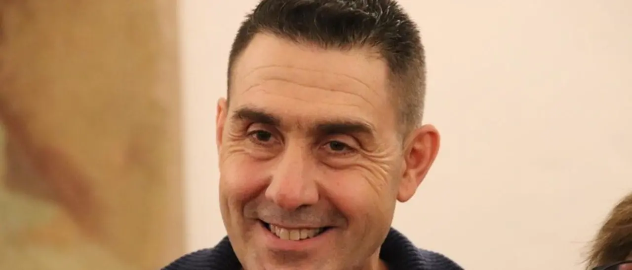 Vannacci shock: classi per i disabili, Mussolini statista e italiani “bianchi”. Il generale di Salvini semina il panico nella Lega