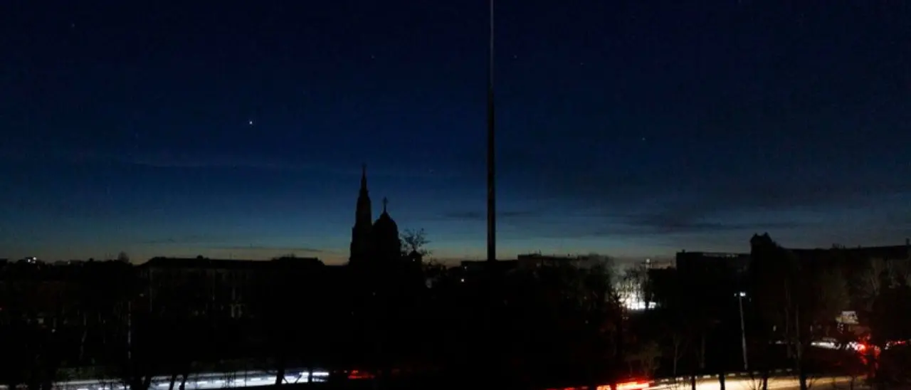 Notte di combattimenti, le difese aeree russe abbattono diciassette droni ucraini in quattro regioni