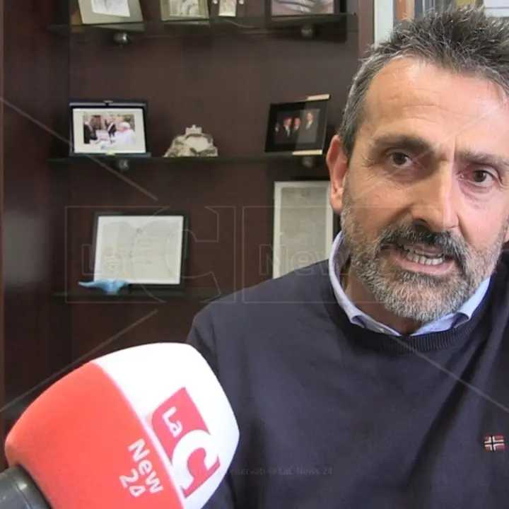 Tropea, la lettera-appello del sindaco Macrì ai suoi concittadini: «Ho bisogno di voi, difendiamoci con dignità e orgoglio»