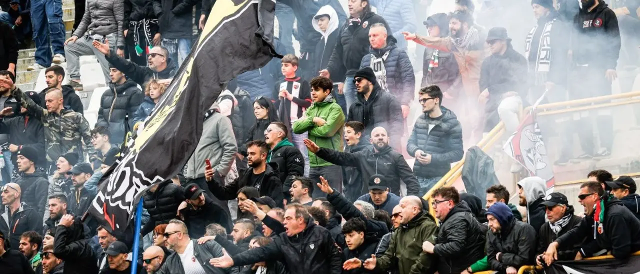 Verso Ascoli-Cosenza, istituzioni e tifosi caricano l’ambiente bianconero per la sfida salvezza