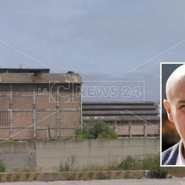 Bonifica a Crotone, il sindaco Voce a Sovreco: «Non accettate i rifiuti dell’Eni». Ma il Comitato lo boccia: «Ennesima giravolta»