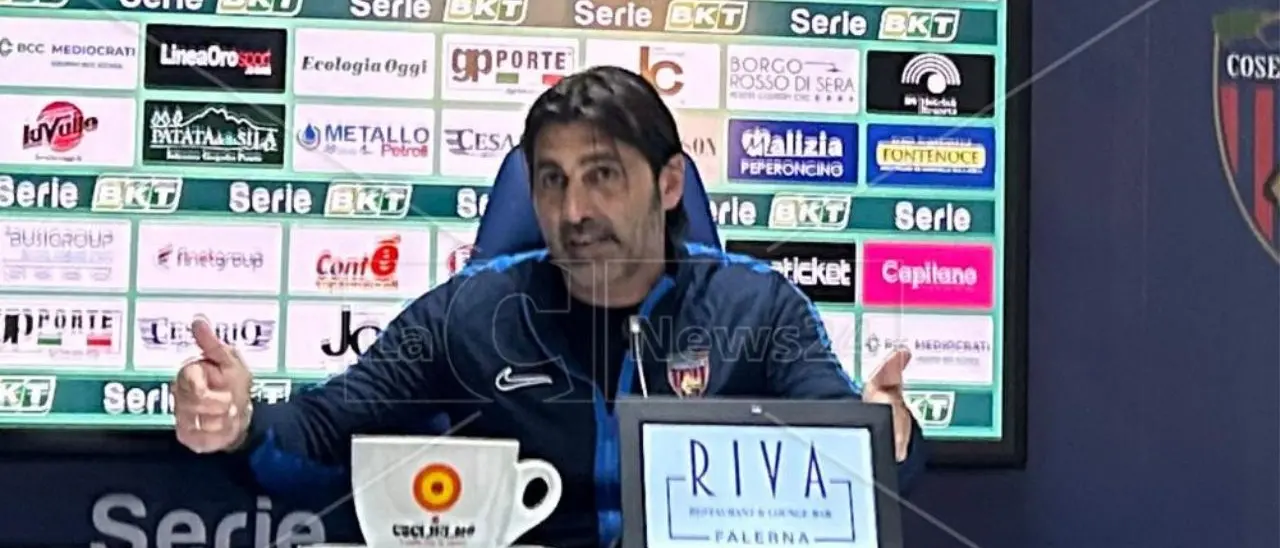 Verso Cosenza - Spezia, Viali mette in guardia i lupi: «Sarà una partita complicata»