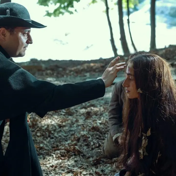 Briganti, il reggino Alessio Praticò che interpreta Don Orlando nella serie Netflix: «Erano accanto agli ultimi»