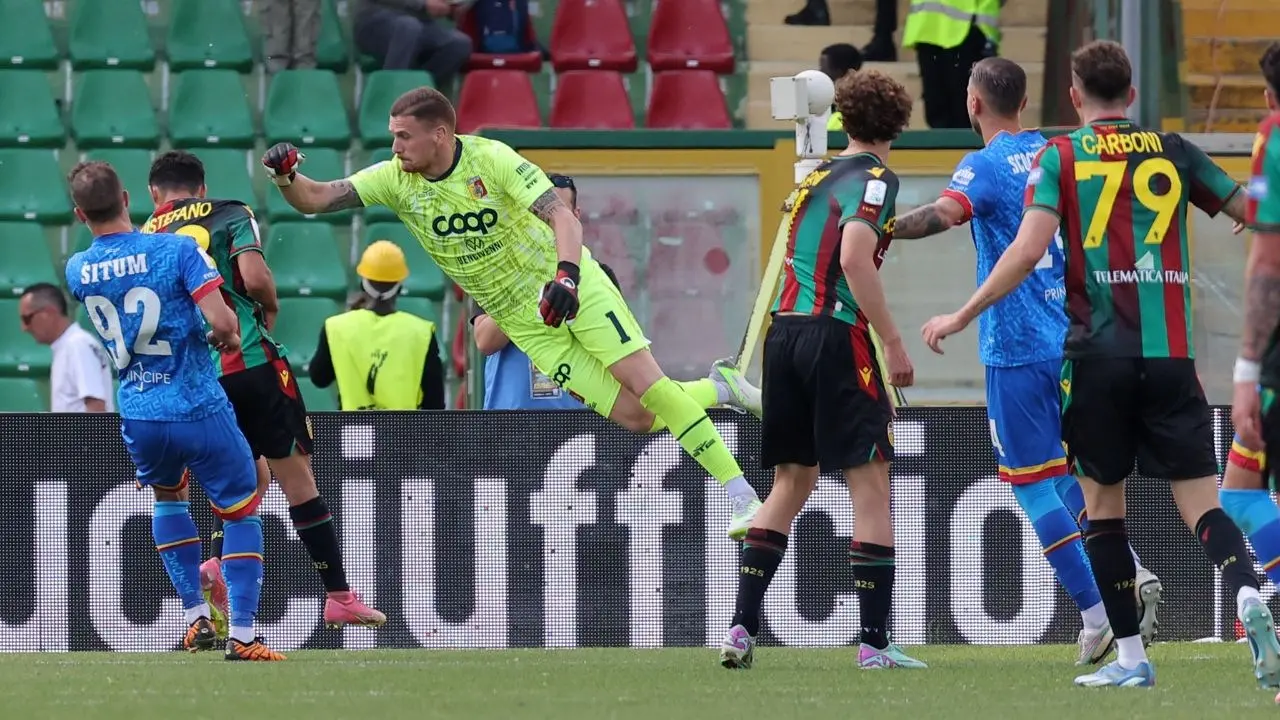 Ternana-Catanzaro, le Aquile cadono in Umbria. Il gol di Distefano decide il match