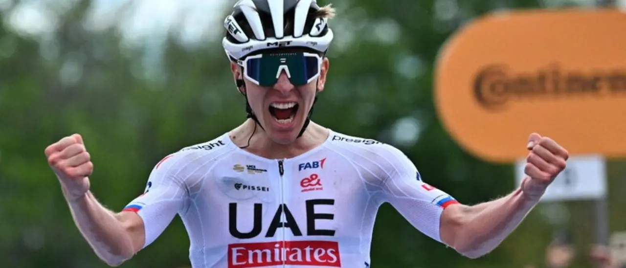 Giro d’Italia, Pogacar vince la tappa di Oropa e conquista la maglia rosa