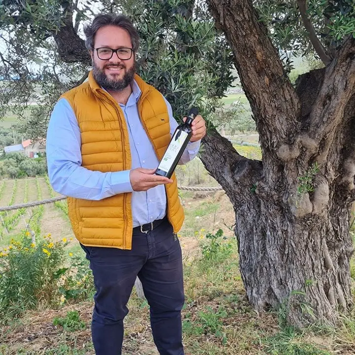 La nuova sfida dei Baroni Capoano di Cirò Marina: dopo i vini anche enoturismo e olio extravergine di oliva