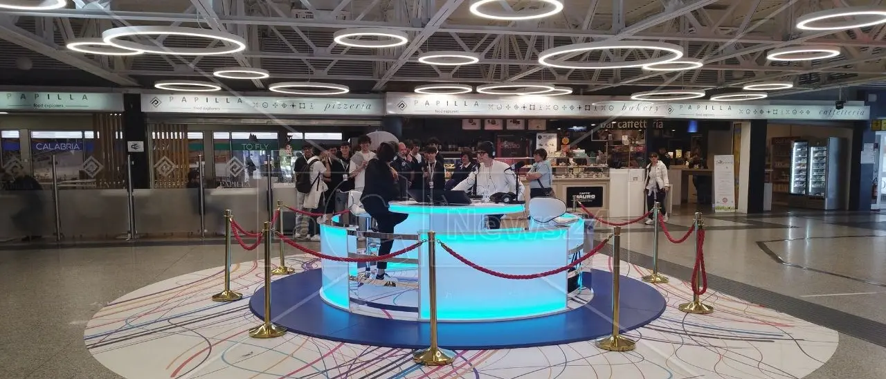 LaC OnAirport prende il volo: inaugurata la nuova postazione televisiva e radiofonica nell’aeroporto di Lamezia