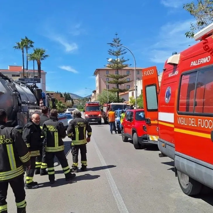 Cinque operai morti per esalazioni tossiche nel Palermitano: stavano eseguendo lavori nelle fognature