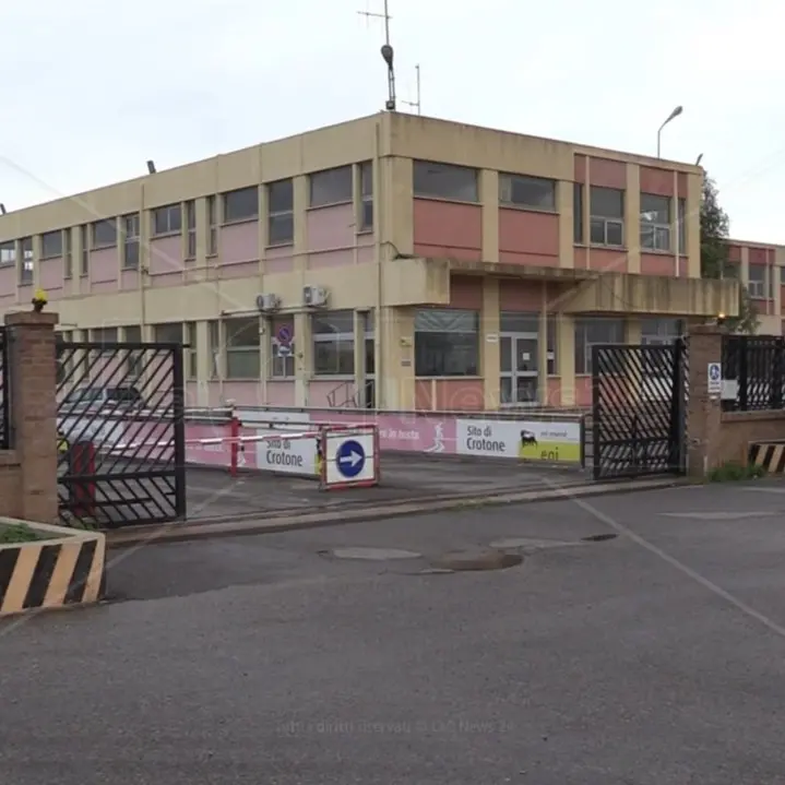 Crotone, il comitato Fuori i veleni scrive ai parlamentari calabresi: «Da Eni omessa bonifica, attivatevi a tutela della nostra salute»