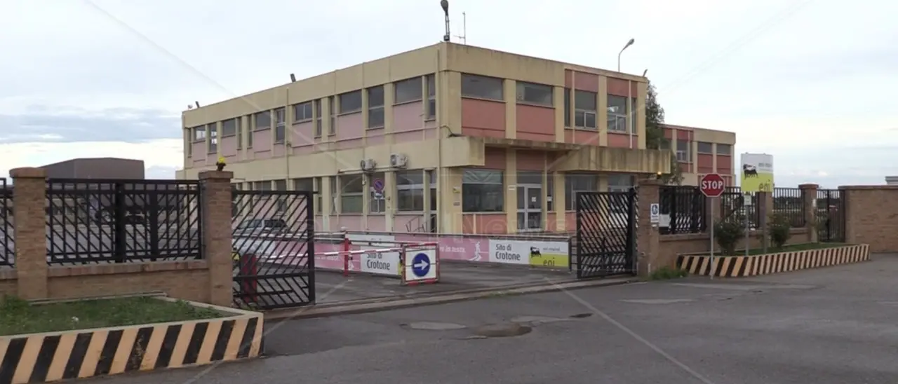 Crotone, il comitato Fuori i veleni scrive ai parlamentari calabresi: «Da Eni omessa bonifica, attivatevi a tutela della nostra salute»