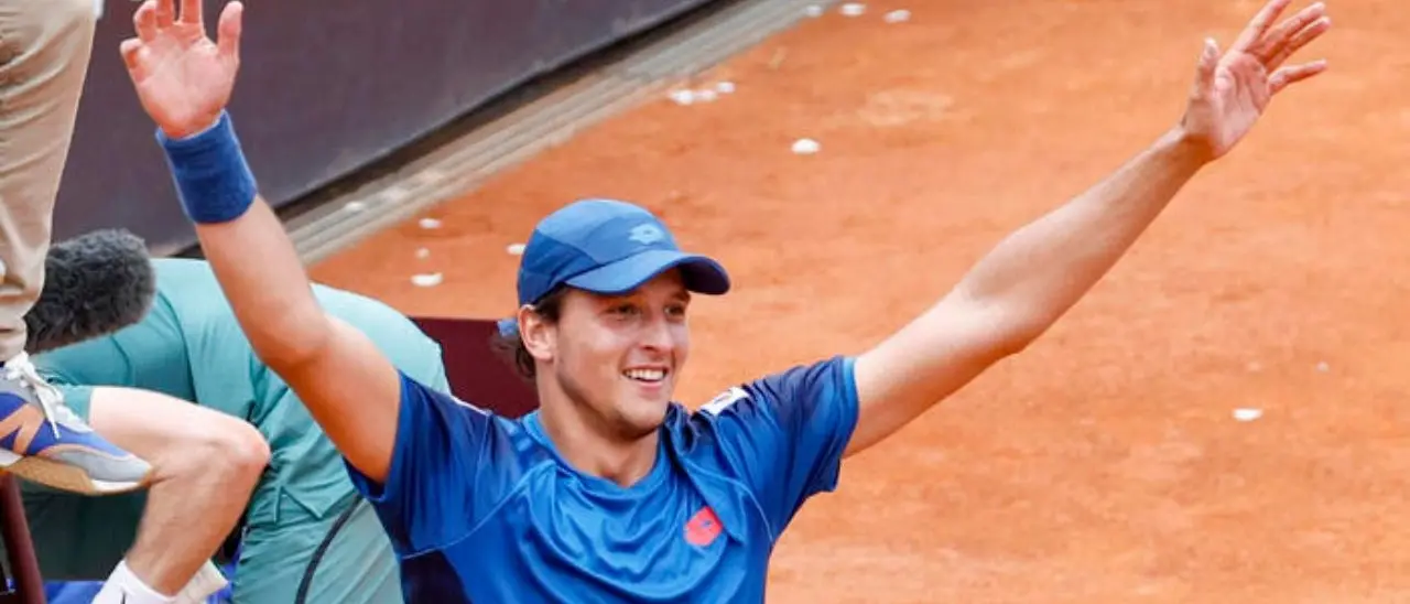 Internazionali d’Italia, continua la favola di Darderi a Roma. Batte anche Navone e accede al terzo turno