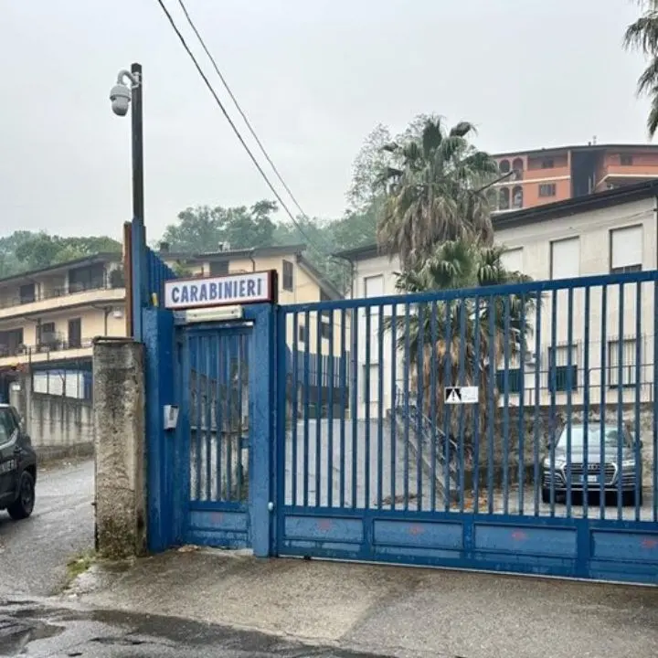 Gestione non autorizzata di rifiuti speciali, denunciato il titolare di un’autofficina nel Reggino