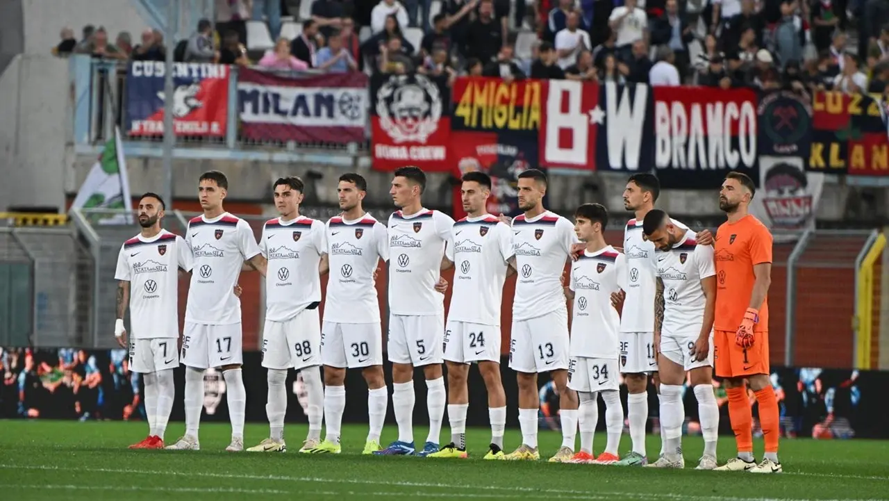 Serie B, il Cosenza chiude la stagione con un pari contro il Como: al Sinigaglia finisce 1-1