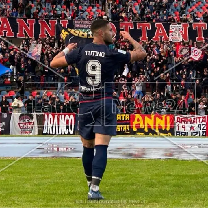 Cosenza, Tutino abbatte record. Nessuno come lui in Serie B con la maglia dei Lupi