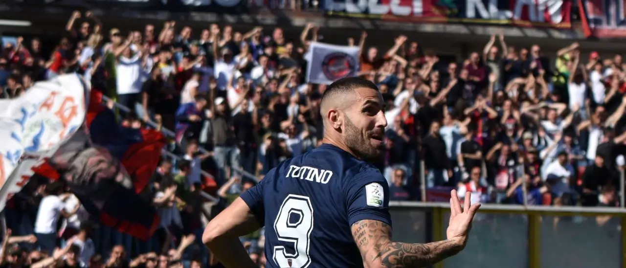 Gennaro Tutino, il numero 9 del Cosenza è attualmente il miglior marcatore italiano tra Serie A e B
