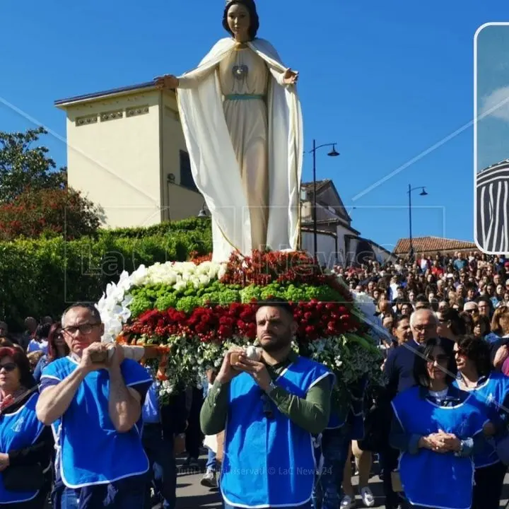 Migliaia di fedeli a Paravati per Natuzza in occasione della festa della mamma