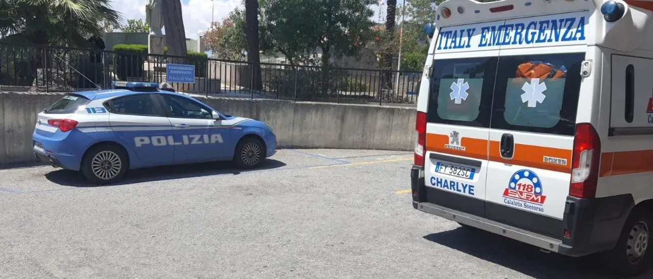 Serie D, a rischio la partita tra San Luca e Locri: «Intossicati sette calciatori giallorossi, episodio grave»