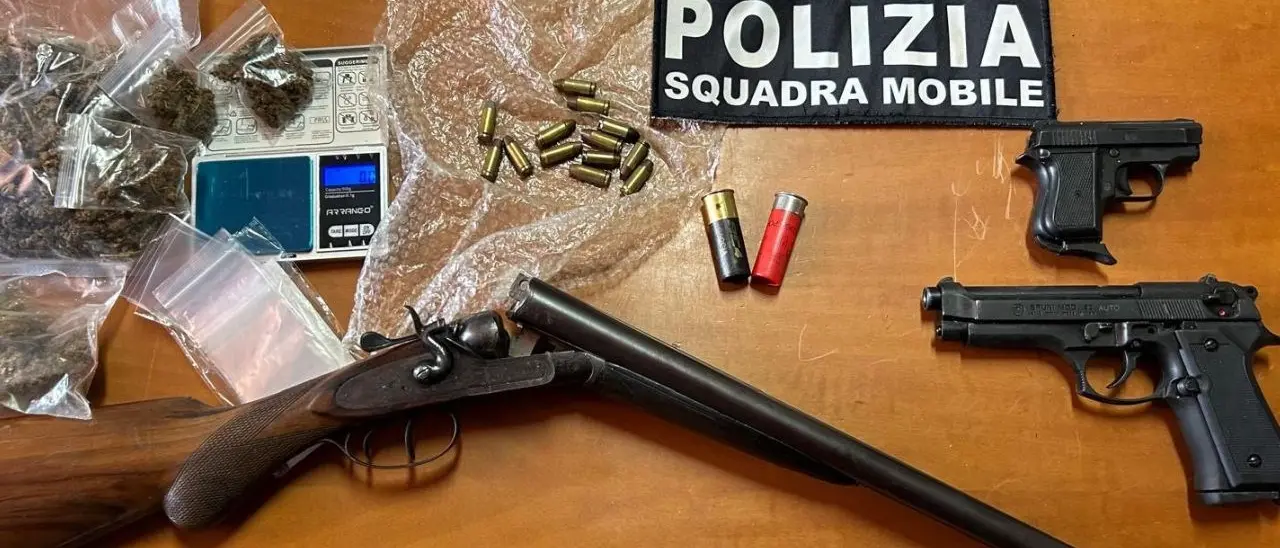 Armi e droga nascosti in un casolare nel Vibonese, arrestato un uomo