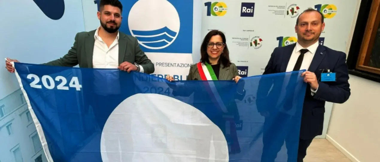 Isola Capo Rizzuto bandiera blu, il sindaco Vittimberga: «Confermato percorso virtuoso»