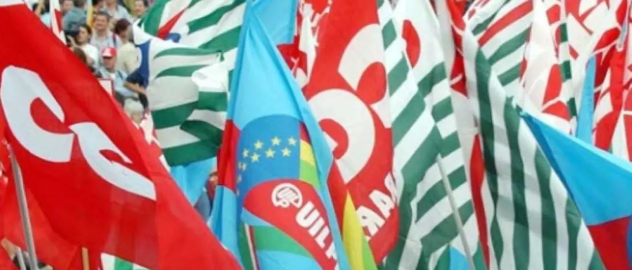 Lavoratori del Corap, sindacati sul piede di guerra: «Serve chiarezza, non siano loro a pagare la fine delle Asi calabresi»