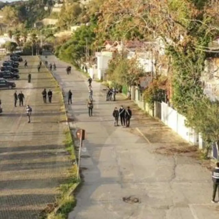 Stalettì, sulla spiaggia di Caminia sgomberate le ultime villette abusive