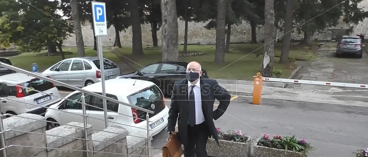 Asp di Crotone, si dimette il direttore amministrativo Francesco Procopio