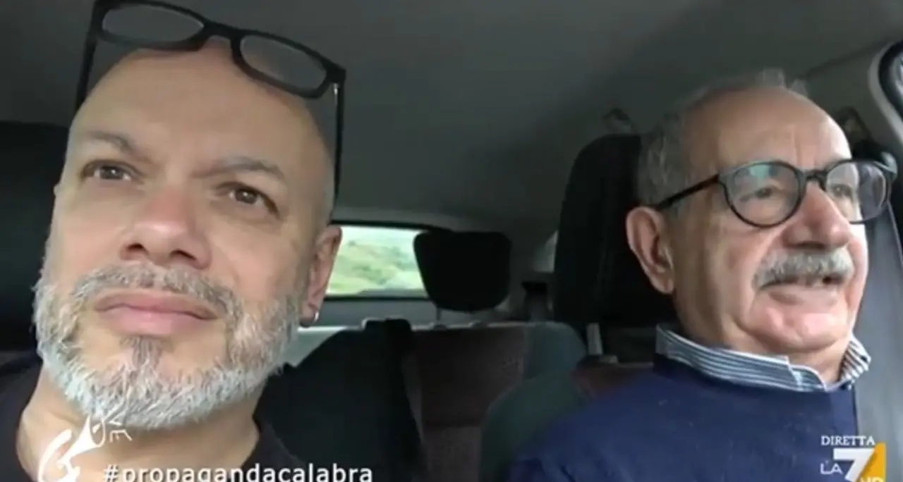 Zoro on the road con il prof Teti: «Vietato parlare male della Calabria, ma finché i nostri figli partono abbiamo fallito»