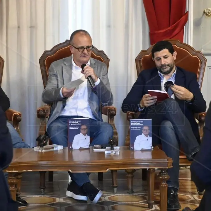 L’autobiografia politica di Bevacqua (Pd) il moderato (ma non troppo): «Un tradimento alle Regionali mi ha fatto diventare cinico»