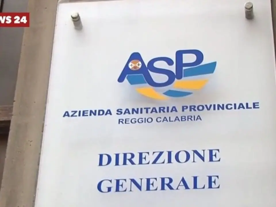 Pagati 150 euro all’ora: i contratti d’oro firmati all’Asp di Reggio dai medici “a gettone” nel mirino dell’anticorruzione