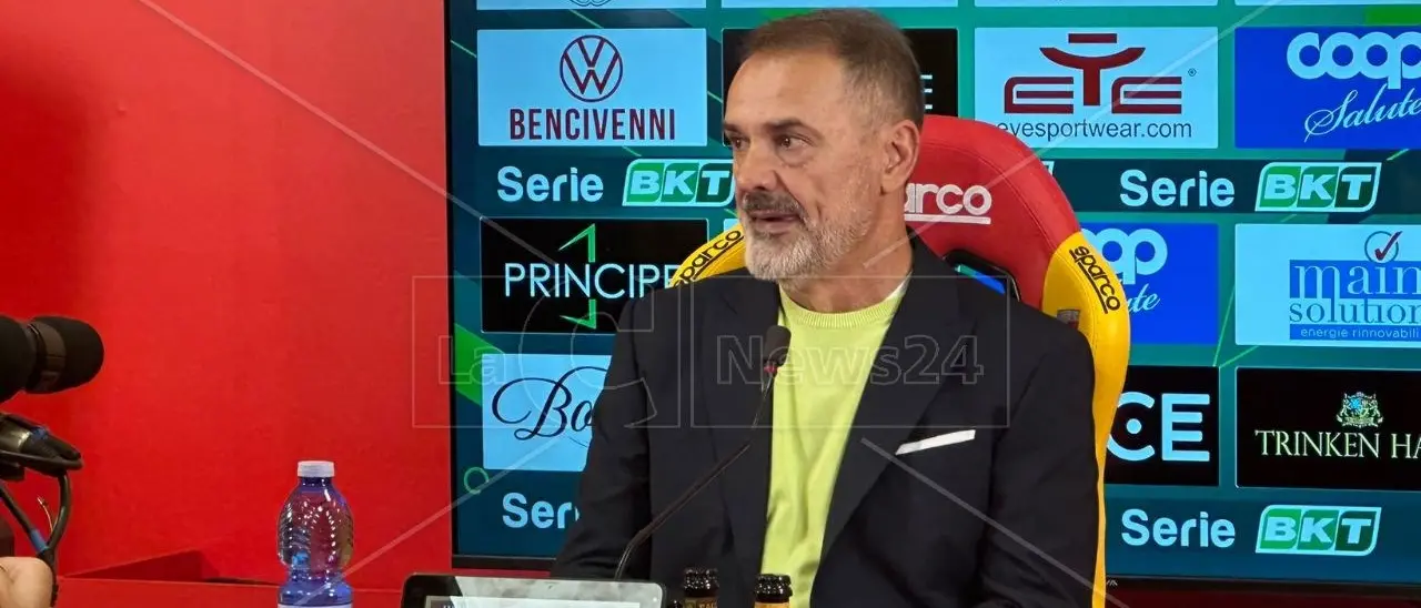 Catanzaro-Cremonese 2 a 2, Vivarini: «Cuore, grinta e tante idee. Bravi tutti, anche il pubblico non ha mai mollato»