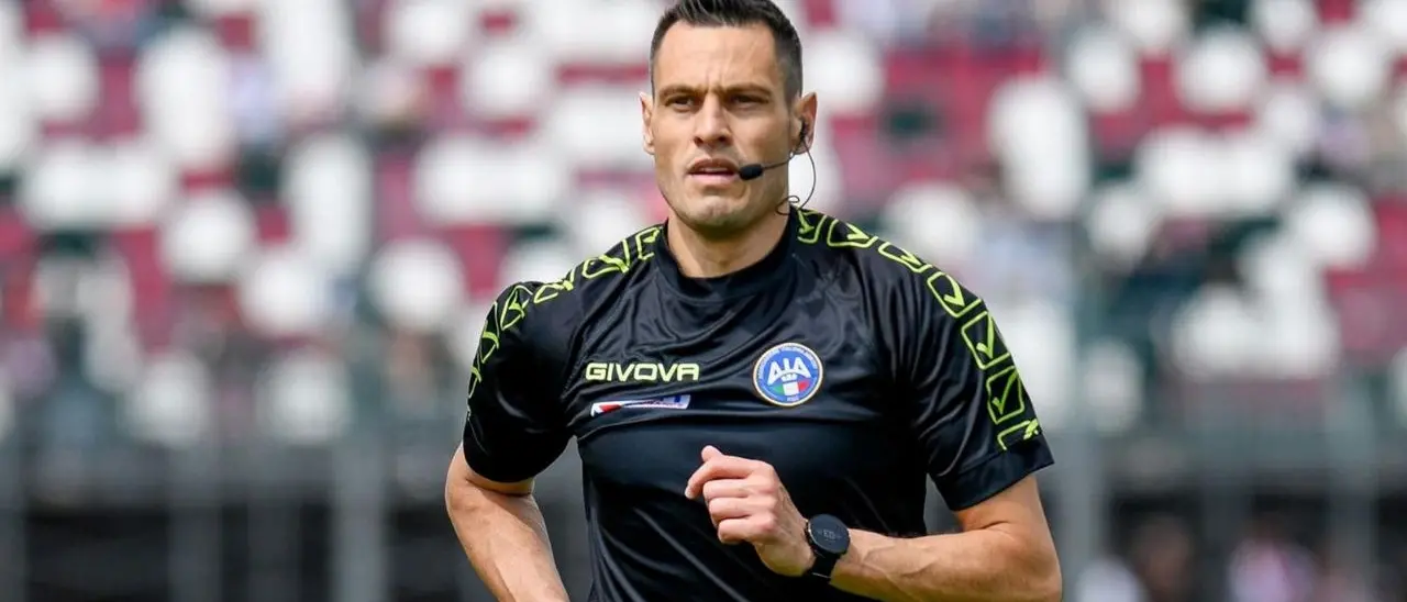 Un arbitro internazionale per Cremonese-Catanzaro, Mariani dirigerà la semifinale di ritorno dei playoff di Serie B
