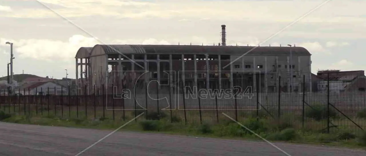 Bonifica di Crotone, al comitato “Fuori i veleni” arriva in aiuto l’interpellanza di Bonelli al ministro dell’Ambiente