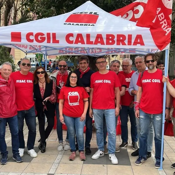 Lavoro, Cgil Calabria: «In venti giorni raccolte oltre diecimila firme per il referendum»