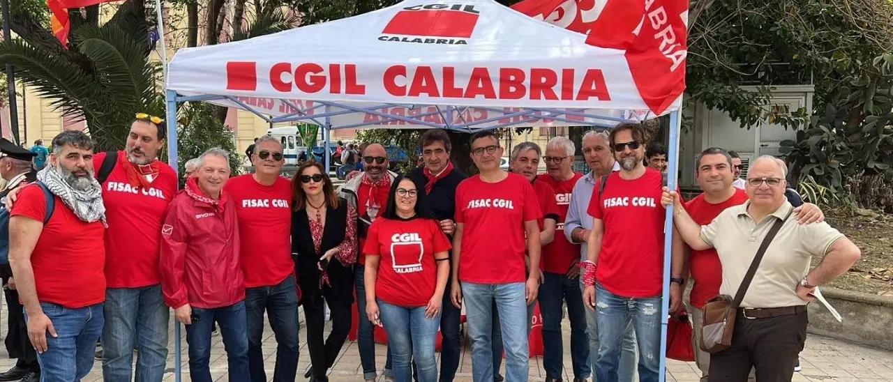 Lavoro, Cgil Calabria: «In venti giorni raccolte oltre diecimila firme per il referendum»
