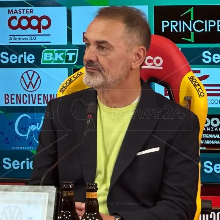 Cremonese-Catanzaro, Vivarini: «Dobbiamo stare svegli, giocare al massimo e non avere cali di attenzione»